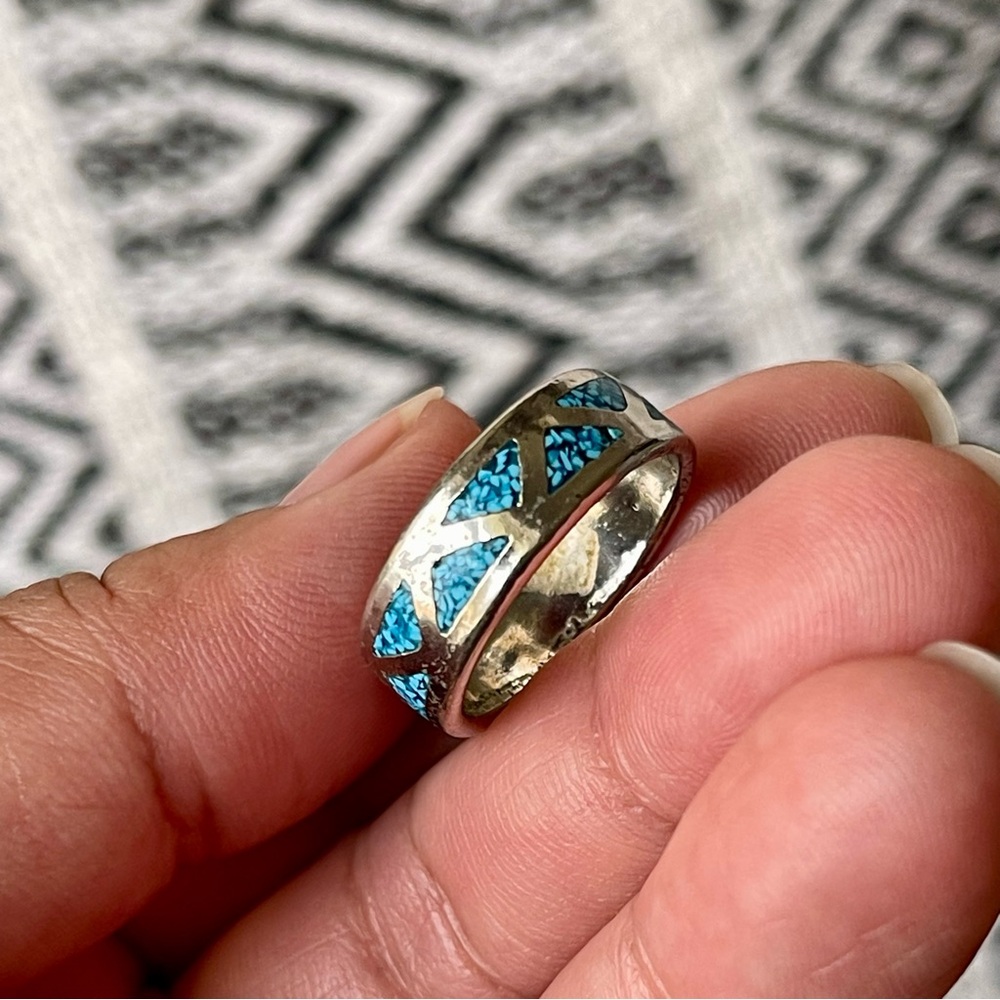 Turquoise Chip Inlay Silver Tone Ring Size 7